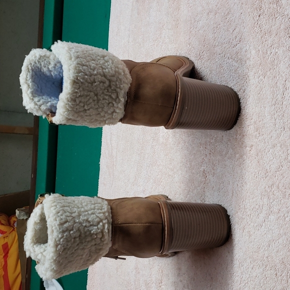 Nine West lace up boots size 81/2 med - Picture 10 of 16